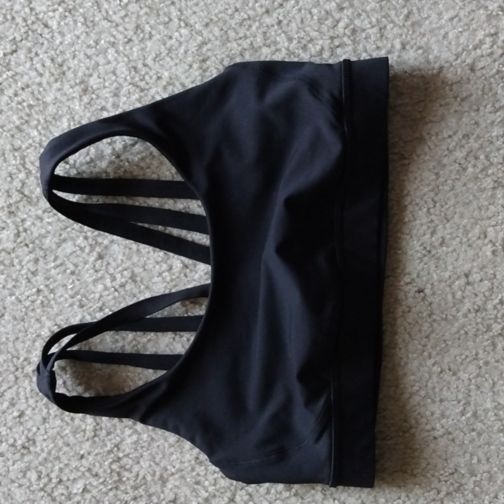 Sports bra